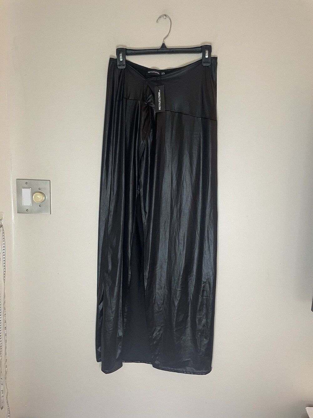 Pretty Little Things Maxi Skirt Black Twist Front US 12
